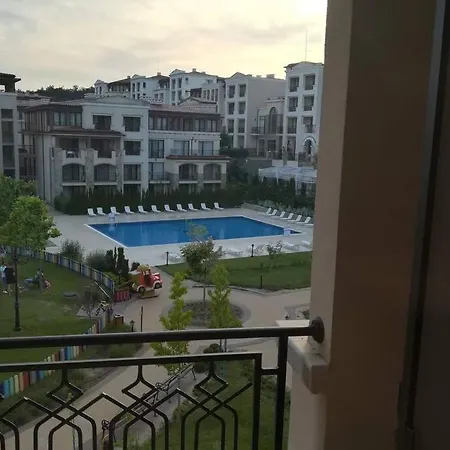 Kavatsi Apartment *