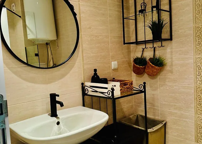 Apartament Kavatsi *